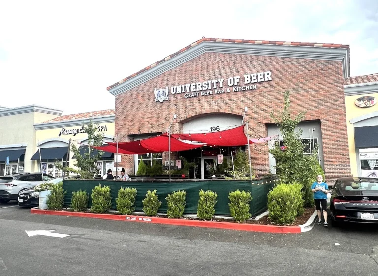 University of Beer, a dog-friendly restaurant in Vacaville, California