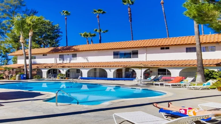 Vacationer RV Park, El Cajon