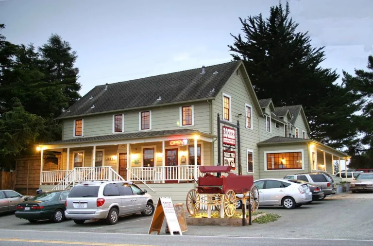 Valley Ford Hotel, a dog-friendly hotel in Valley Ford, California