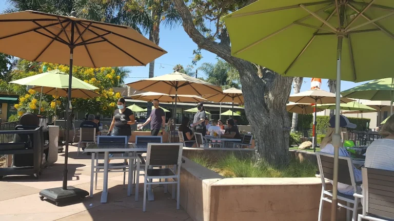 Waypoint Cafe, a dog-friendly restaurant in Camarillo, California