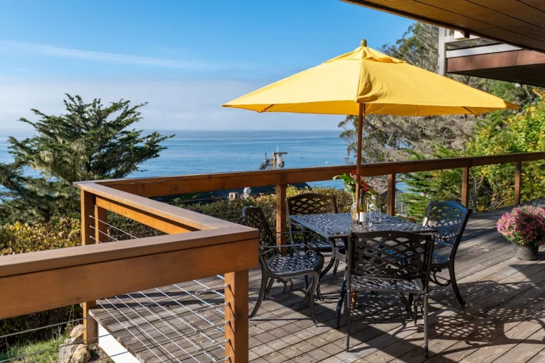Wharf Master's Inn, a dog-friendly hotel in Point Arena, California