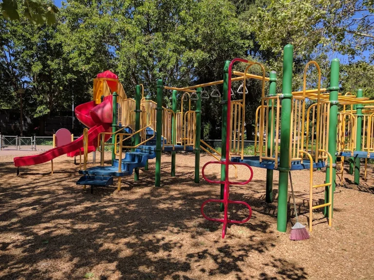 Willow Oaks Park, Menlo Park
