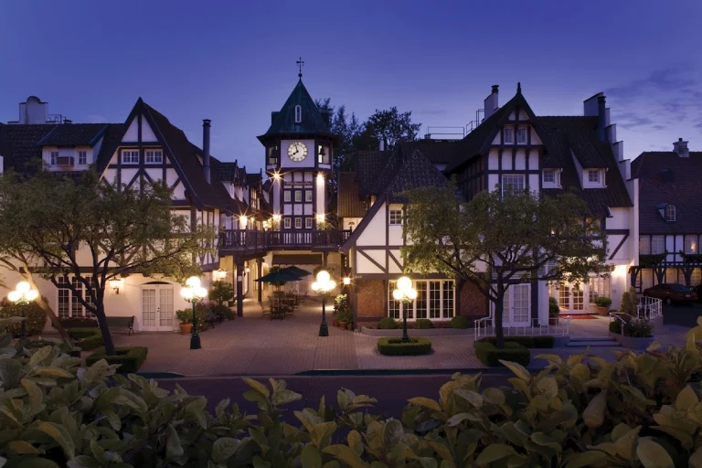 Wine Valley Inn, a dog-friendly hotel in Solvang, California