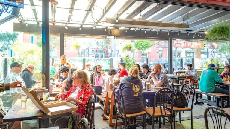 Woodstock's Pizza, a dog-friendly restaurant in Santa Cruz, California