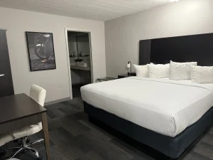 Americana Modern Hotel