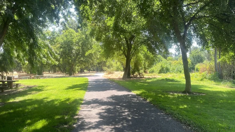 Tuolumne River Regional Park, a dog-friendly park in Ceres, California