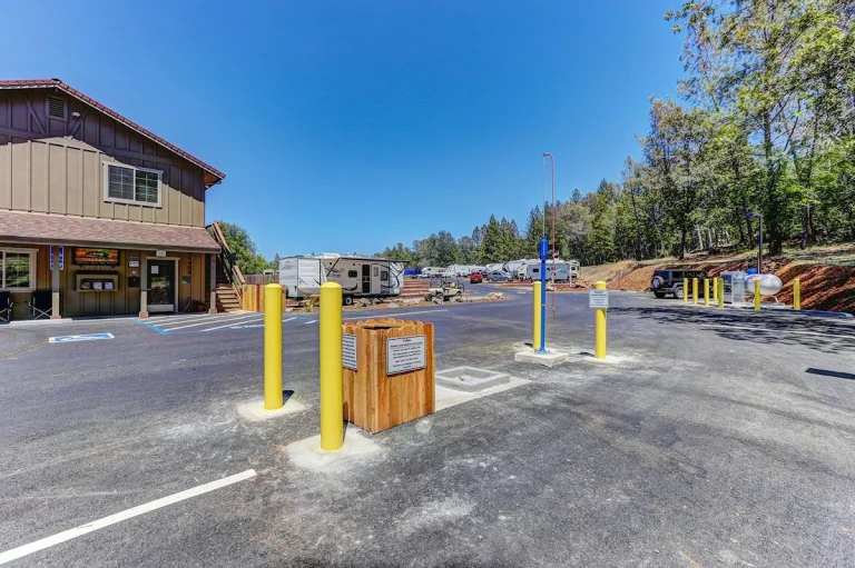 Auburn RV Resort, a dog-friendly campground in Auburn, California