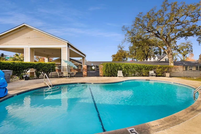 Safari Inn Chico, a dog-friendly hotel in Chico, California