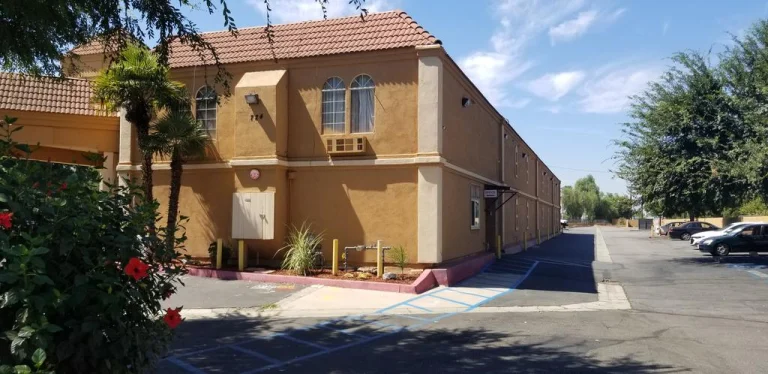 Lotus by Hotel Inn, a dog-friendly hotel in Ontario, California