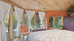 Bird's Nest vacation rental bedroom