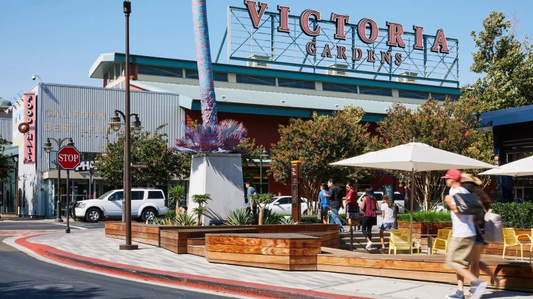 Victoria Gardens