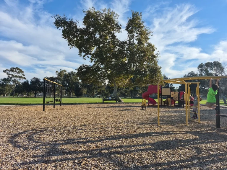 Rohr Dog Park, a dog-friendly dog park in San Diego County, California