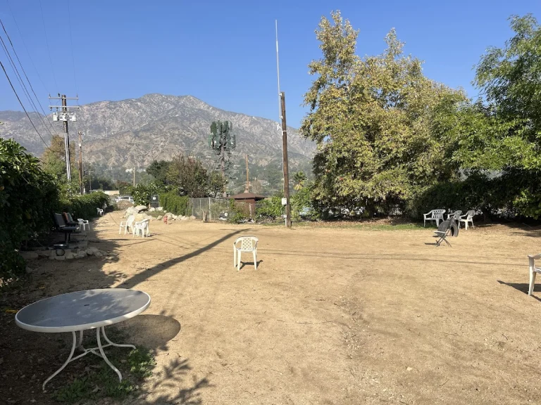 Sierra Madre Small Dog Park, a dog-friendly dog park in Los Angeles County, California