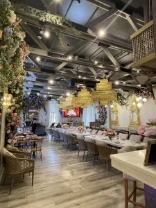 Son & Garden, a dog-friendly destination in Menlo Park, California
