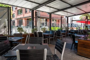 Timber & Salt, a dog-friendly destination in Redwood City, California