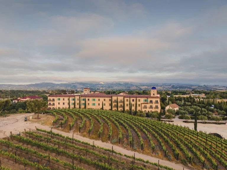 Allegretto Vineyard Resort