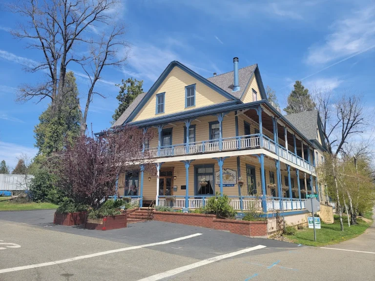 American River Inn, a dog-friendly hotel in Georgetown, California