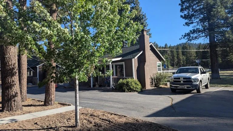 Bay Meadows Resort, a dog-friendly hotel in Big Bear Lake, California