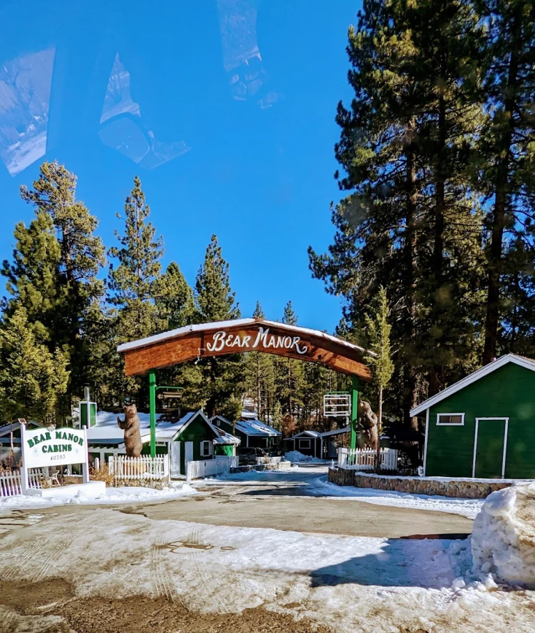Big Bear Manor Jacuzzi Cabins