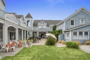 BytheSea Inn