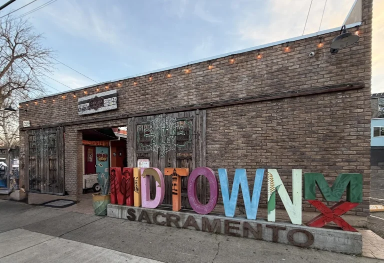 Cantina Alley, a dog-friendly restaurant in Sacramento, California