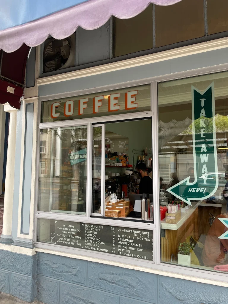Chloe's Cafe, a dog-friendly restaurant in San Francisco, California
