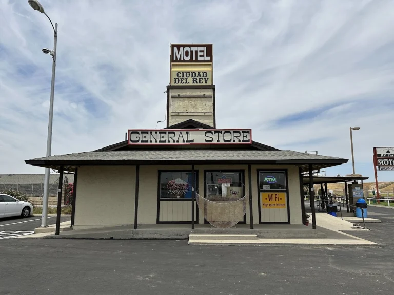 Ciudad Del RV park, a dog-friendly campground in King City, California