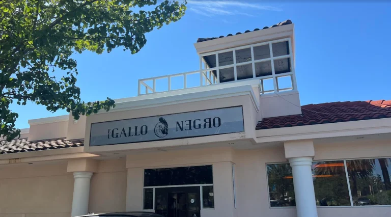 El Gallo Negro