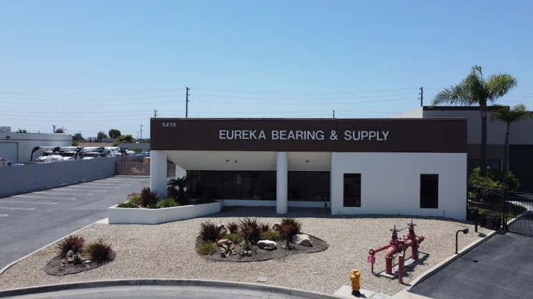 Eureka!, a dog-friendly restaurant in Huntington Beach, California