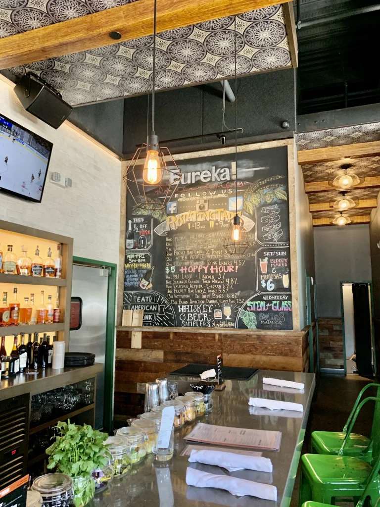 Eureka!, a dog-friendly restaurant in Woodland Hills, California
