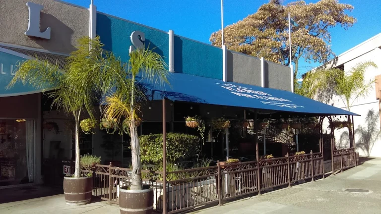 Florez Bar & Grill, a dog-friendly restaurant in Sacramento, California