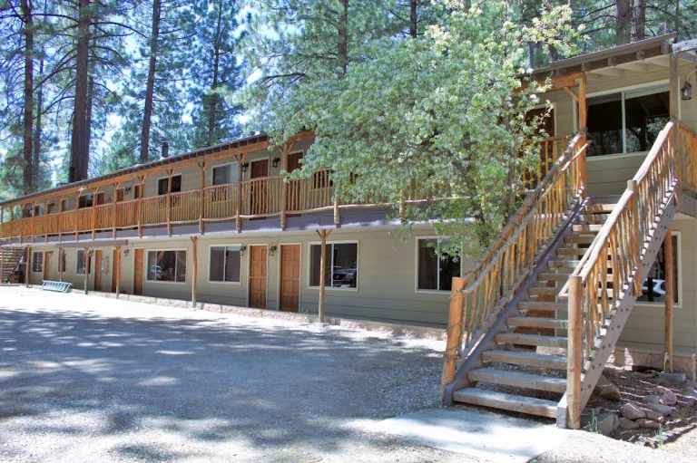 Goldmine Lodge, a dog-friendly hotel in Big Bear Lake, California