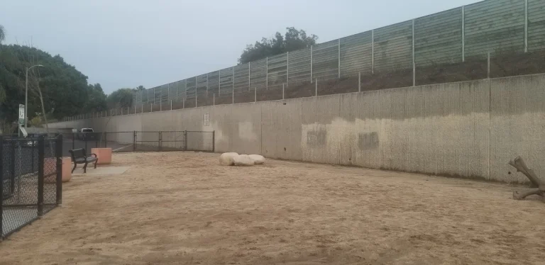 Jackson Street Dog Park, a dog-friendly accessible destination in Long Beach, California