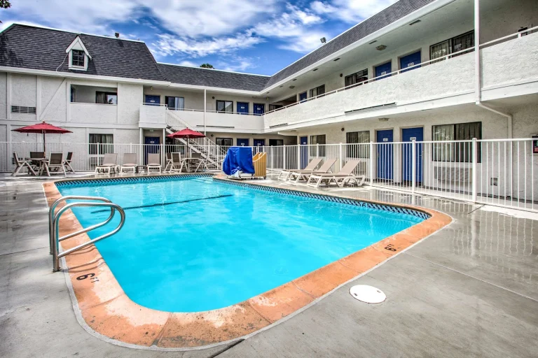 Motel 6 Fairfield, CA – Napa Valley