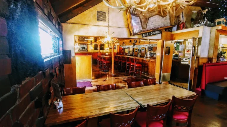 Old Country Inn, a dog-friendly restaurant in Big Bear Lake, California