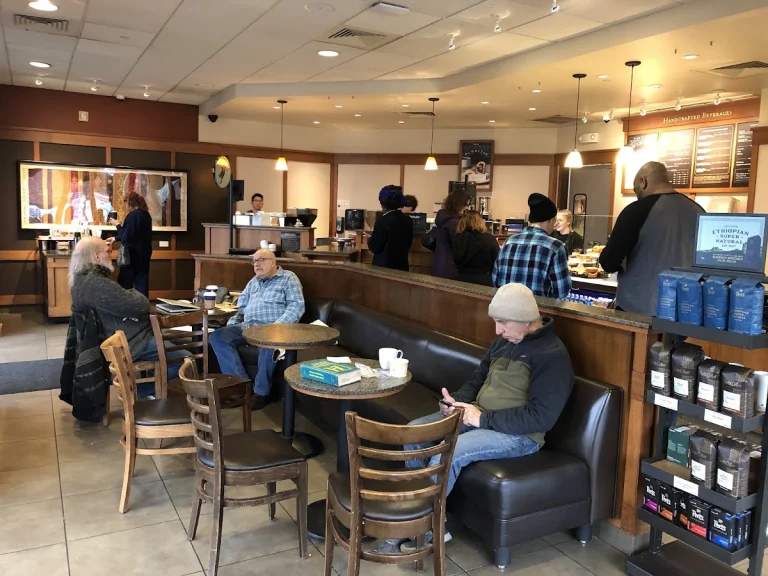 Peet’s Coffee, a dog-friendly coffee shop in Sacramento, California