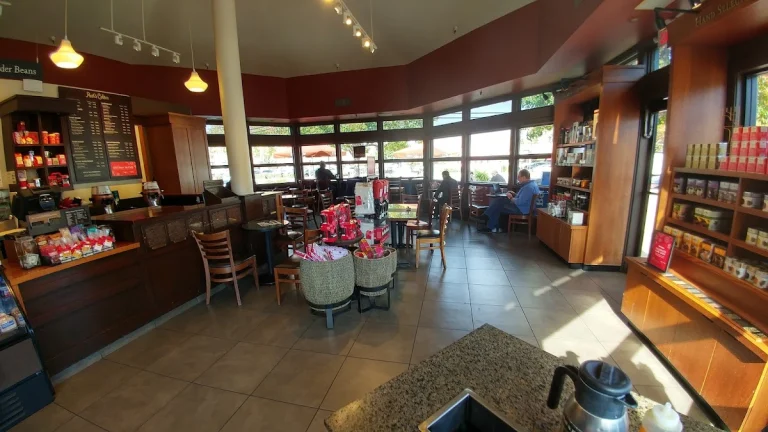 Peet's Coffee, a dog-friendly coffee shop in Sacramento, California