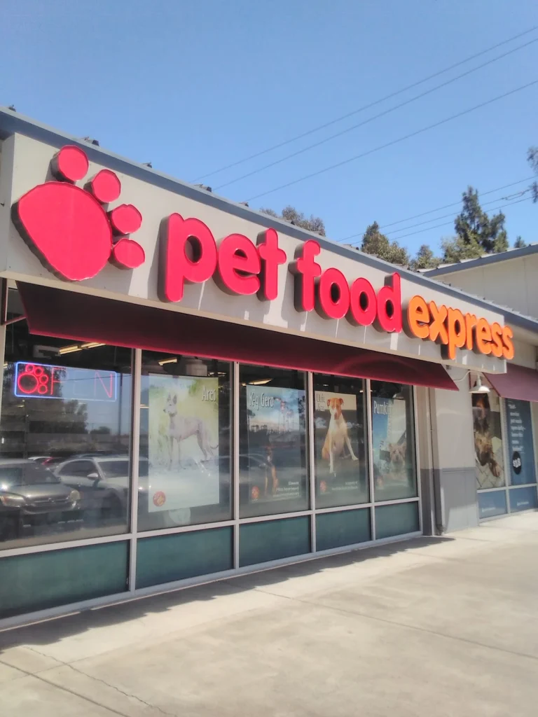 Pet Food Express Alameda, a dog-friendly pet supply store in Alameda, California
