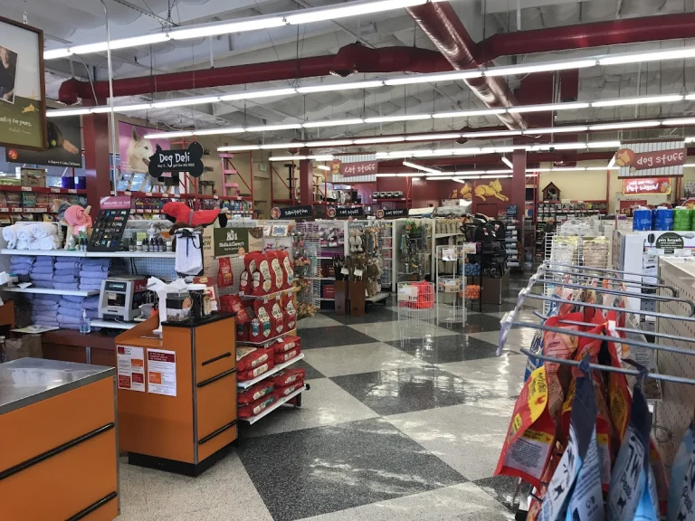 Pet Food Express Fremont, a dog-friendly pet supply store in Fremont, California