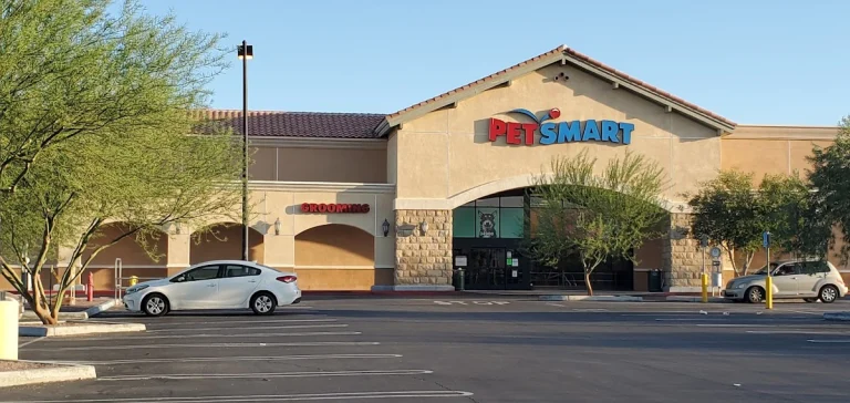 PetSmart, a dog-friendly pet supply store in Palm Desert, California