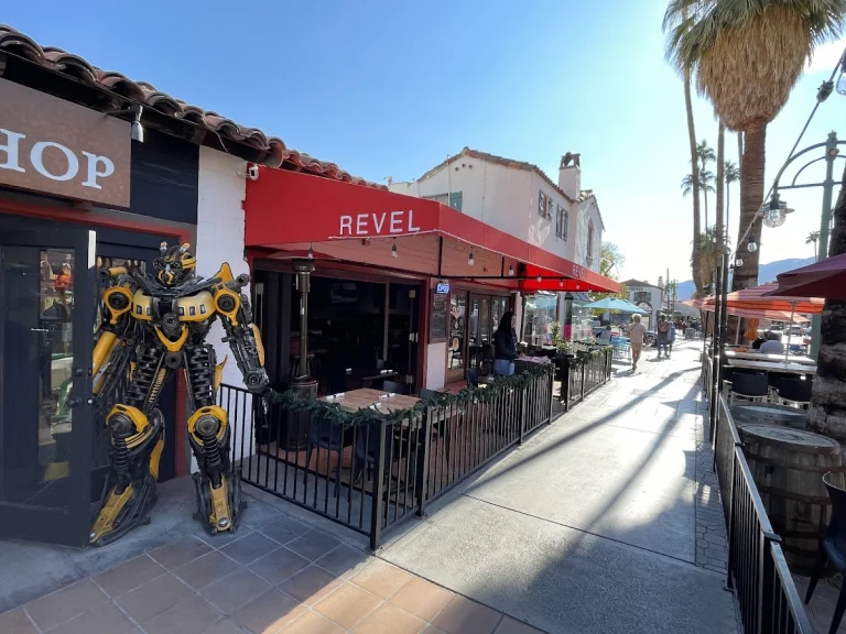Revel Public House, a dog-friendly restaurant in Palm Springs, California