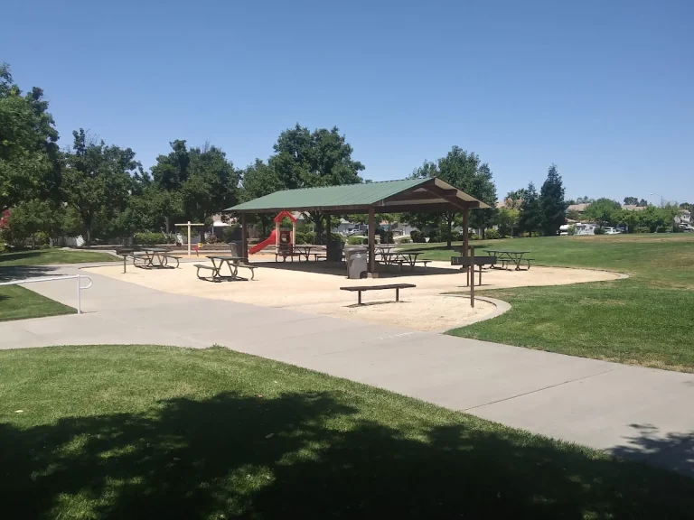 Ridgeview Park, a dog-friendly park in Vacaville, California