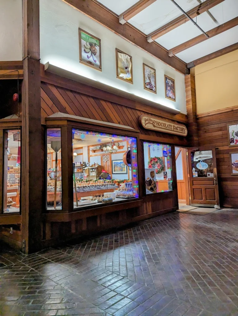 Rocky Mountain Chocolate, a dog-friendly restaurant in Mammoth Lakes, California