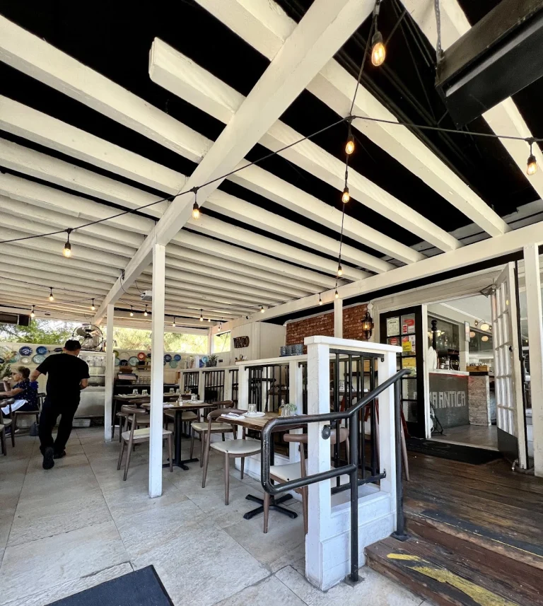 Roma Antica, a dog-friendly restaurant in Larkspur, California