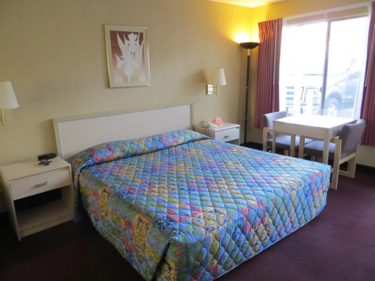 Surf City Inn & Suites, a dog-friendly hotel in Santa Cruz, California