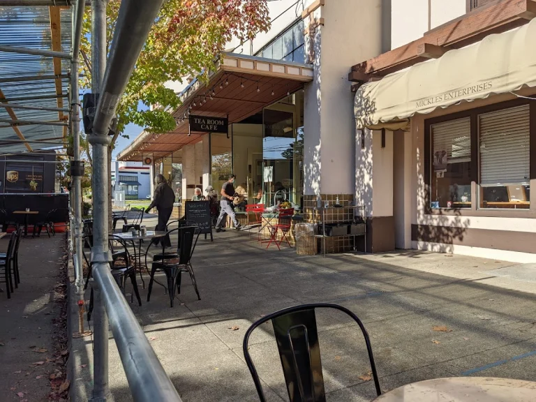 The CBC Cafe, a dog-friendly restaurant in Petaluma, California