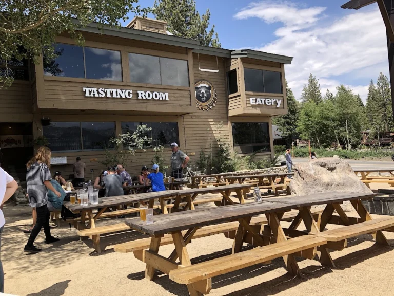 The Eatery, a dog-friendly restaurant in Mammoth Lakes, California