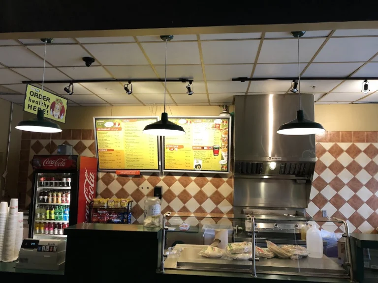 The Pita Pit, a dog-friendly restaurant in Mammoth Lakes, California