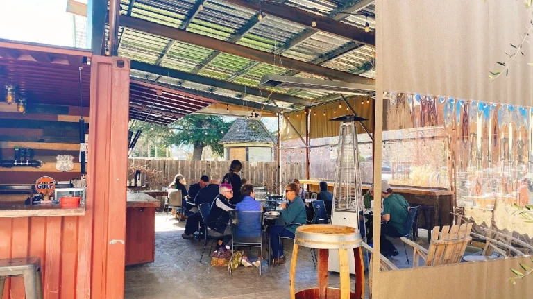 The Service Station, a dog-friendly bar in Jamestown, California