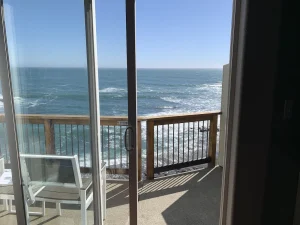 The Shelter Cove Oceanfront Inn